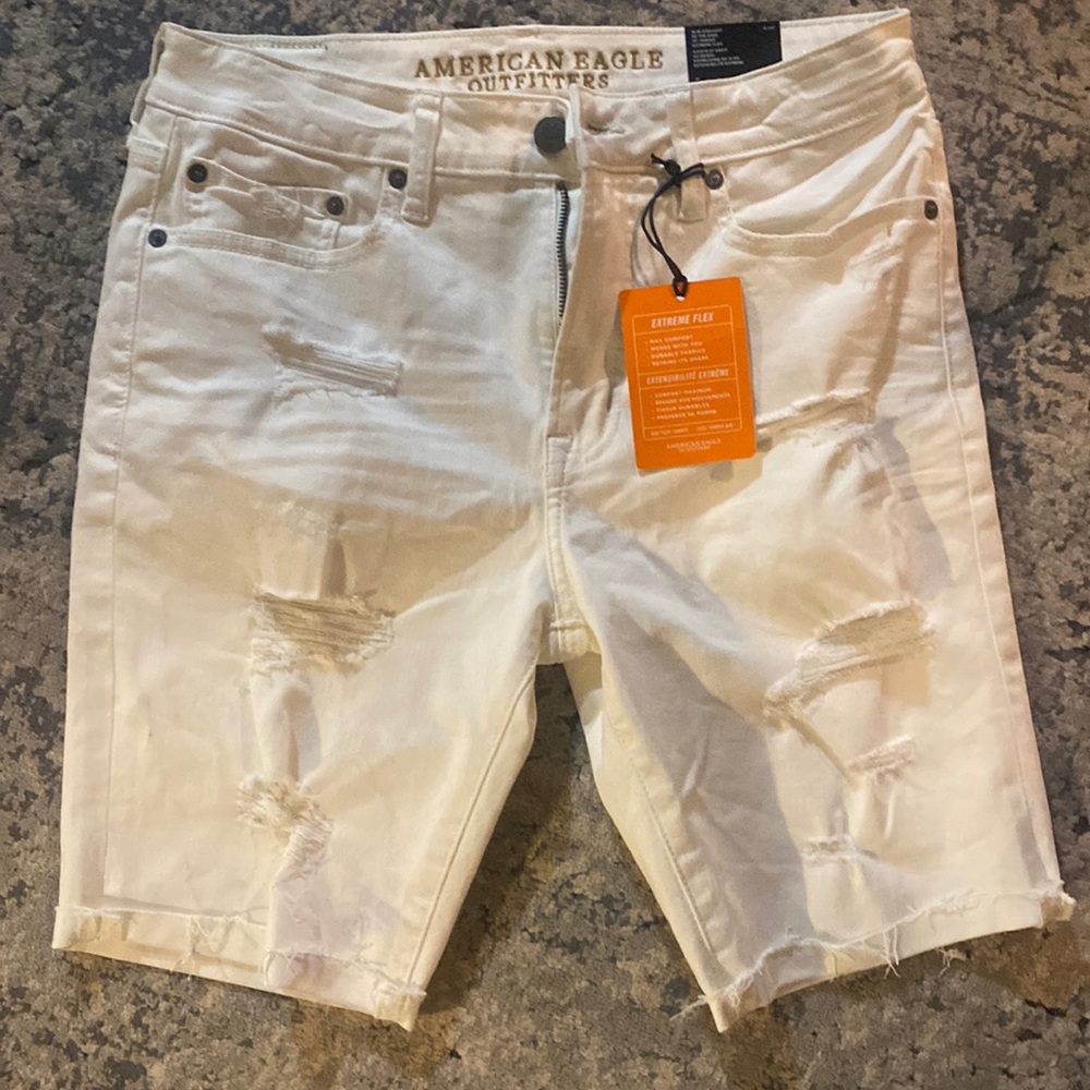 Bslim straight. Waist size 31 shorts